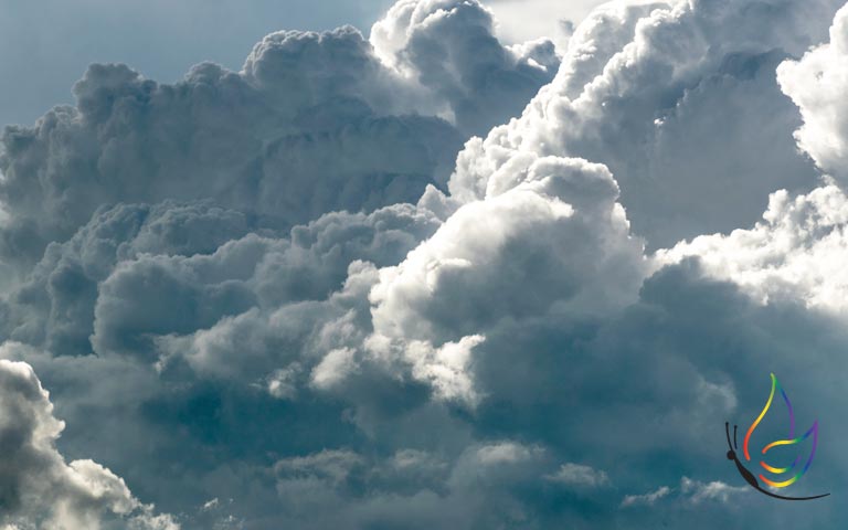 wear sunscreen on cloudy day